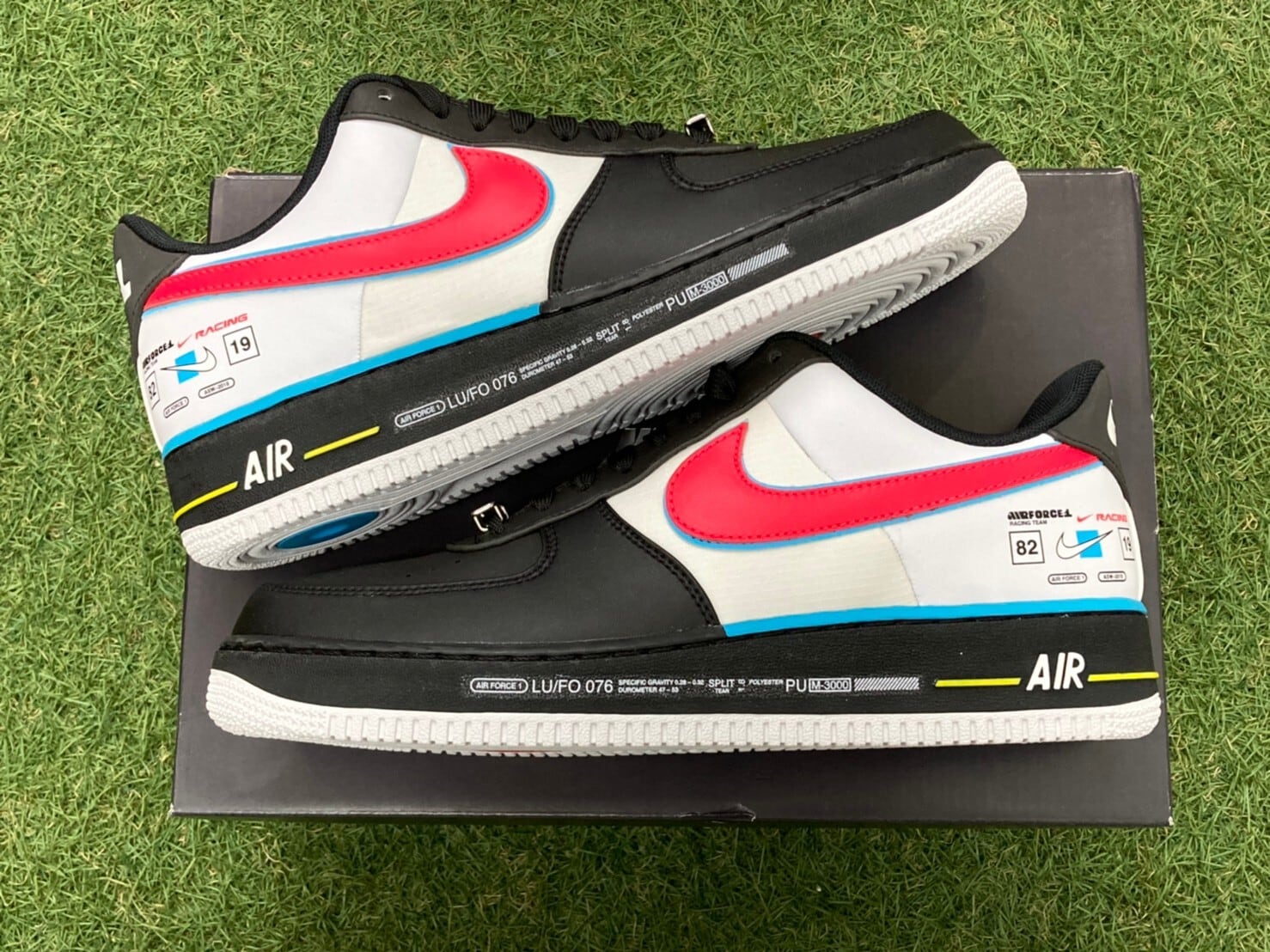NIKE AIR FORCE 1 
