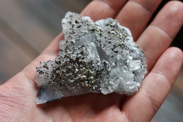 バライト/パイライト　Baryte / Pyrite