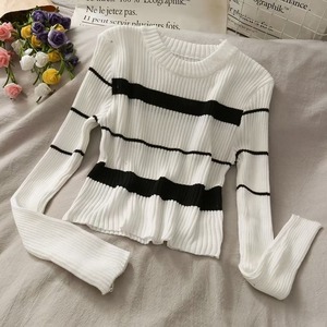 ランダムボーダーリブニット