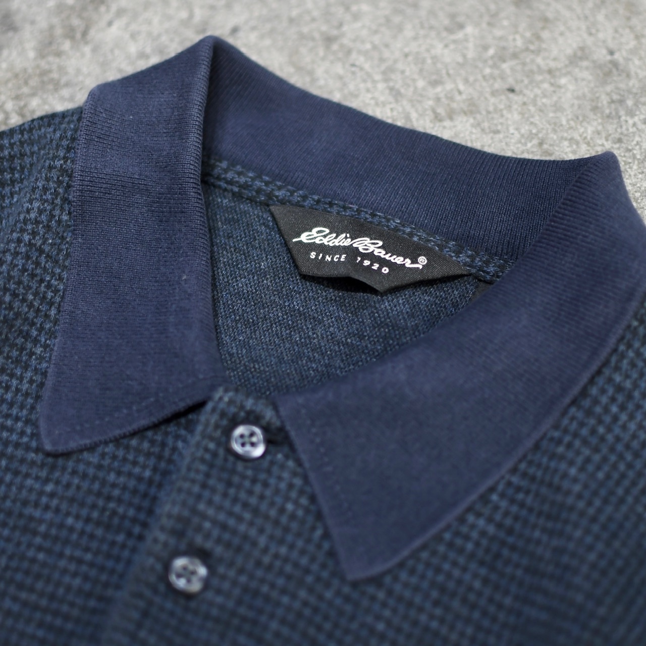 Eddie Bauer houndstooth pattern polo shirt