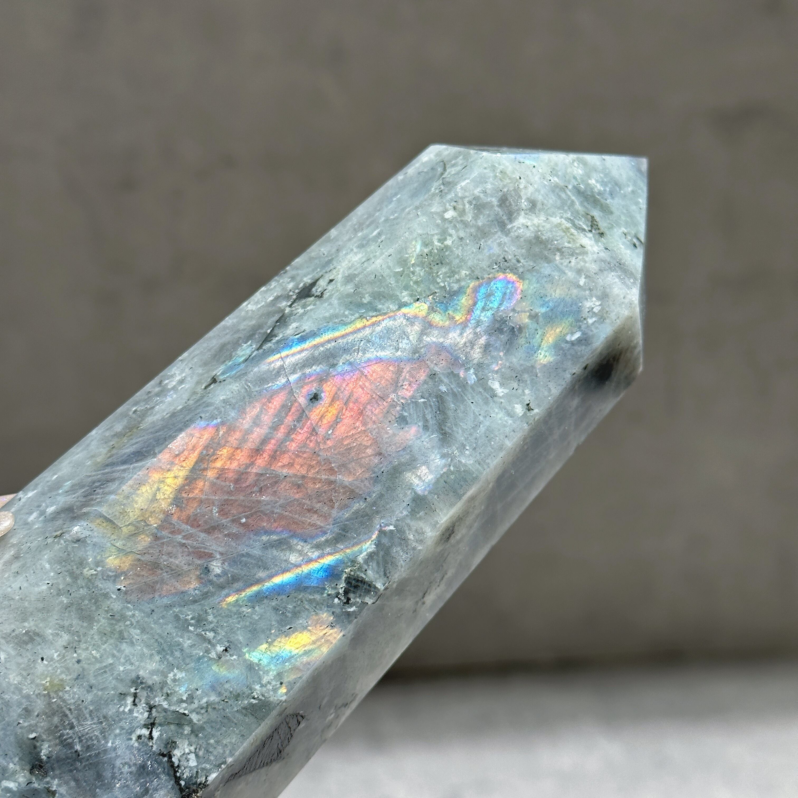 グレーのラブラドライト タワー02◇ Labradorite ◇天然石・鉱物