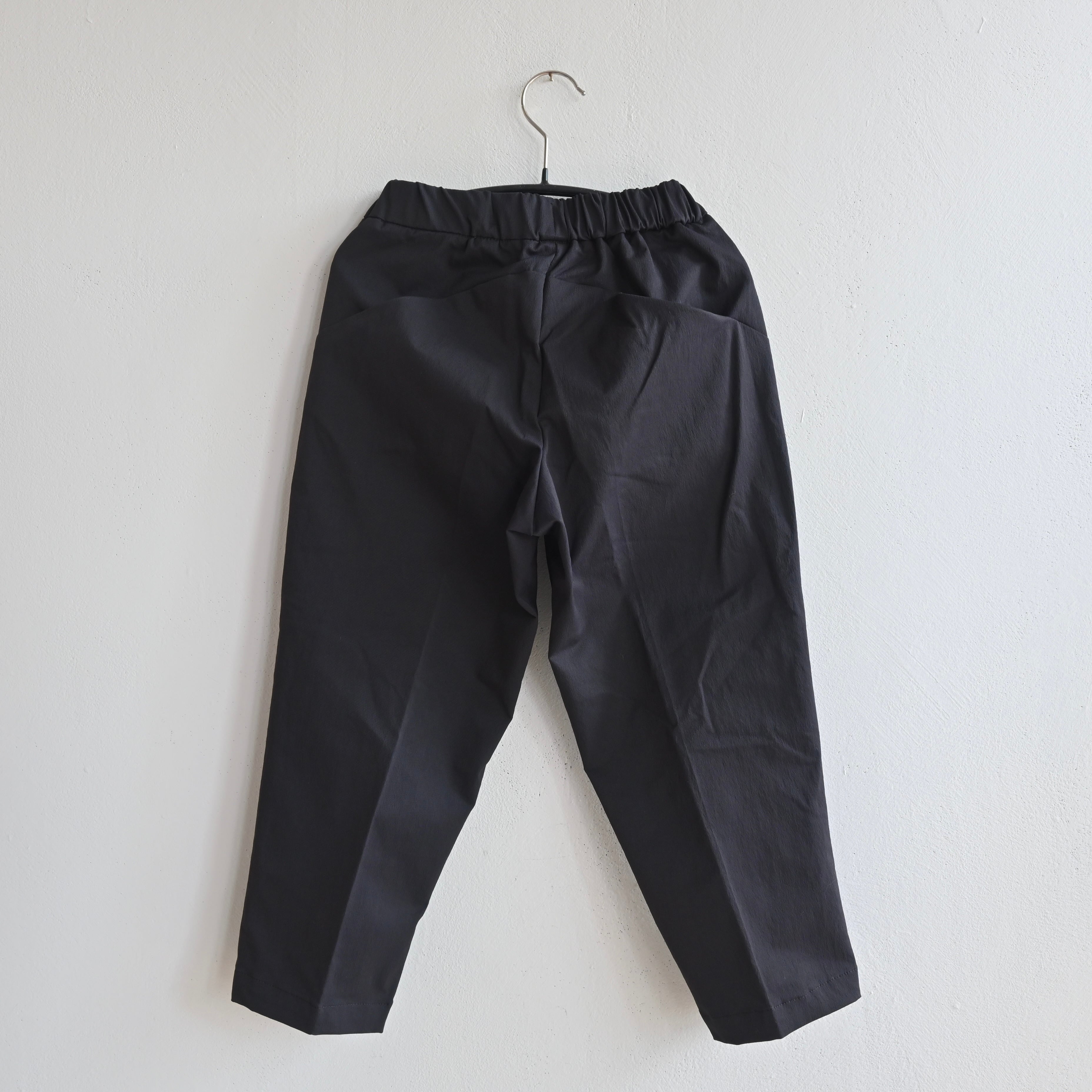MOUN TEN. Re-nylon gaba 1tuck pants