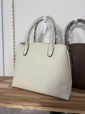 【BAG】　チャーム付き　バイカラーバック　38740-24