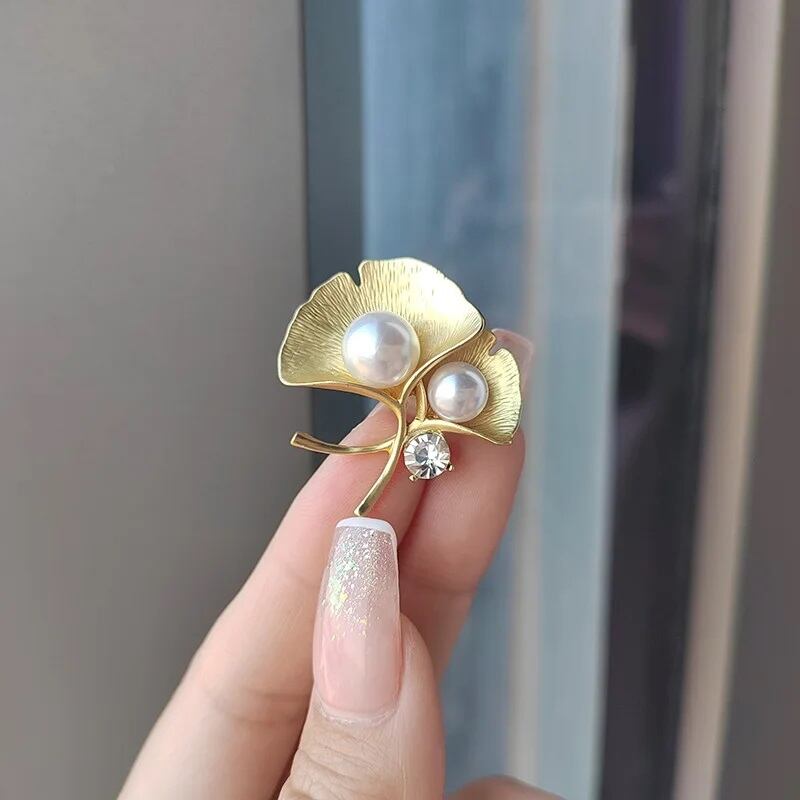 □エレガント♪イチョウの葉ブローチ☆上品☆華やか♪パールピン □エレガント♪イチョウの葉ブローチ☆上品☆華やか♪パールピン