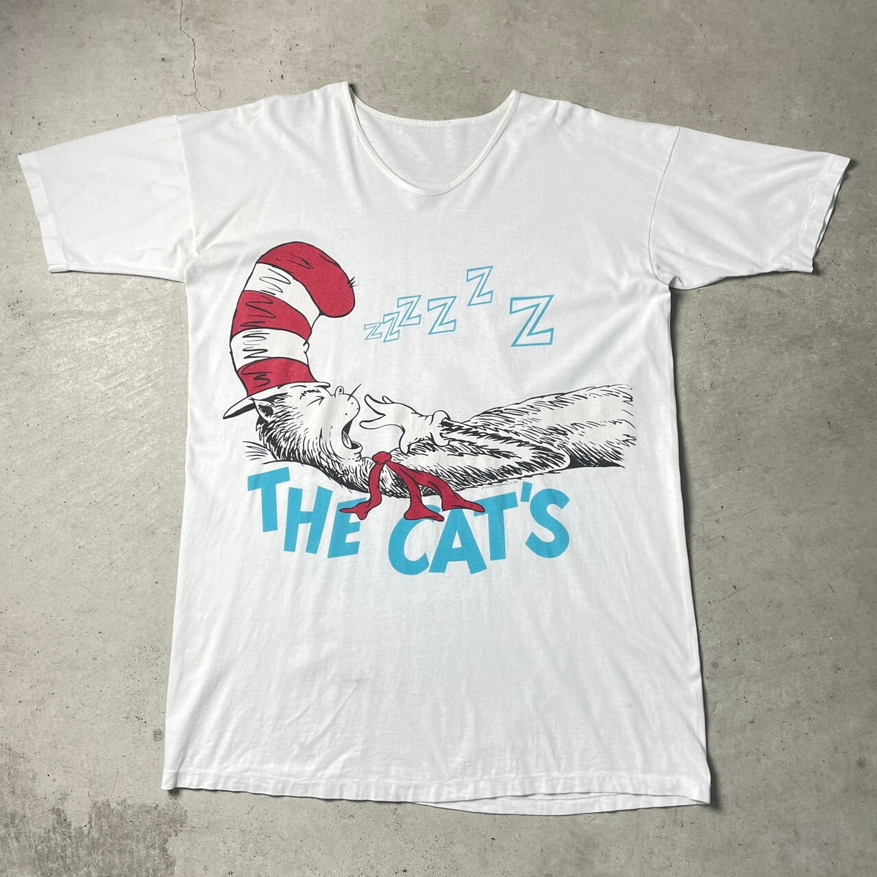 90年代 THE CAT IN THE HAT キャットインザハット キャラクタープリント ビッグTシャツ メンズ2XL相当 レディース 古着 90s  ビンテージ ヴィンテージ シングルステッチ Dr. Seuss ドクタースース ロング丈 ワンピース 両面プリント ホワイト 白 ビッグサイズ ...