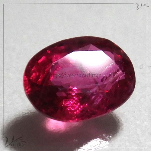 ルビー　0.51ct　Z052