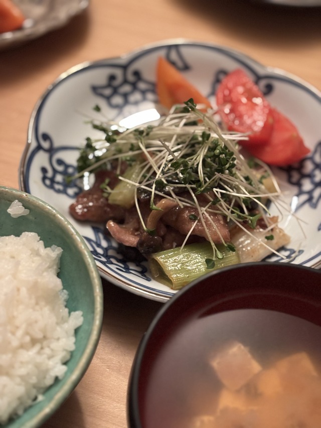 肩ロース【焼肉用厚手】スライス5mm｜ごちそうポークソテーもおすすめ！