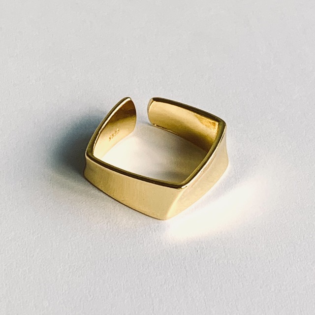 square edge ring #073 Gold