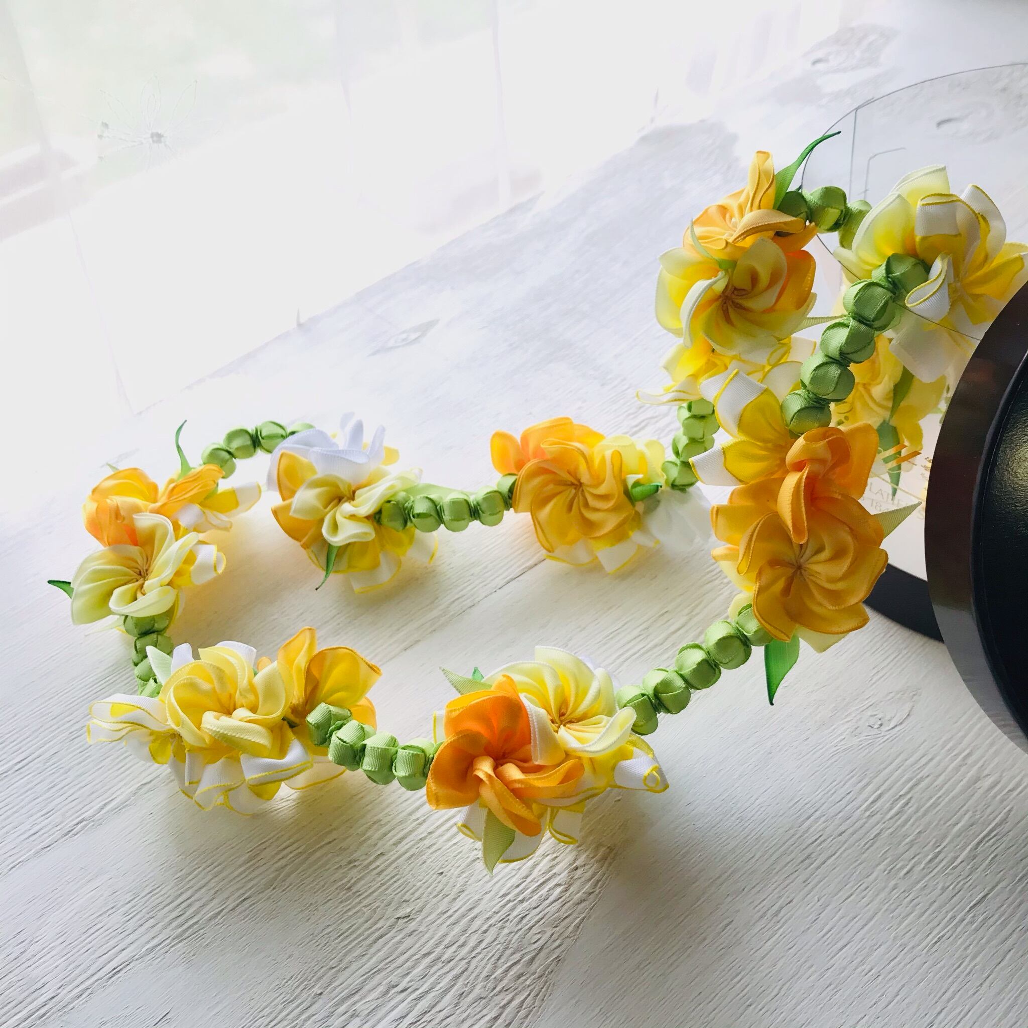 キット】リボンで作るプルメリアとヒペリカムのレイ | pualipine