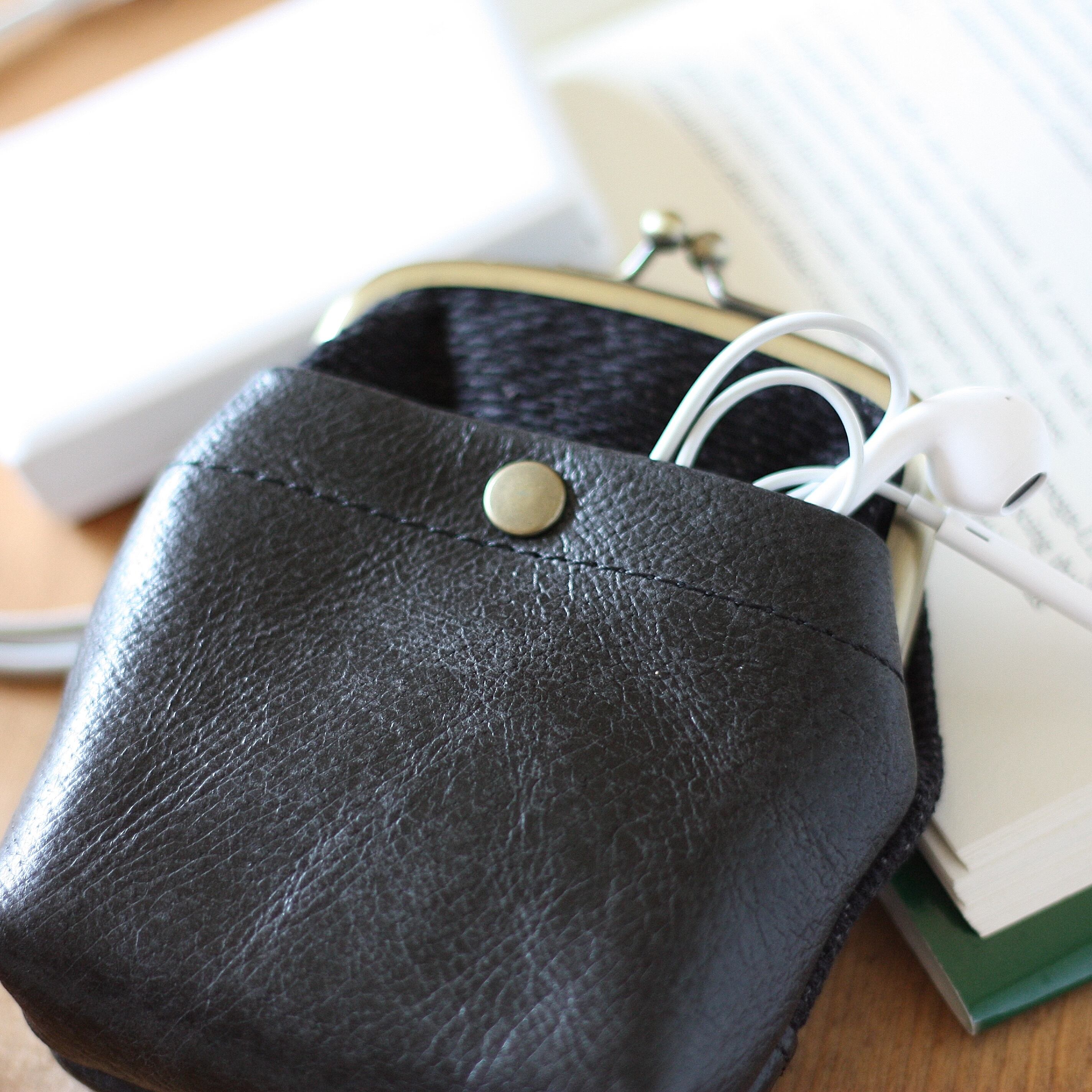 マルチに使えるレザー＆イタリアンファブリック・がま口ポーチ