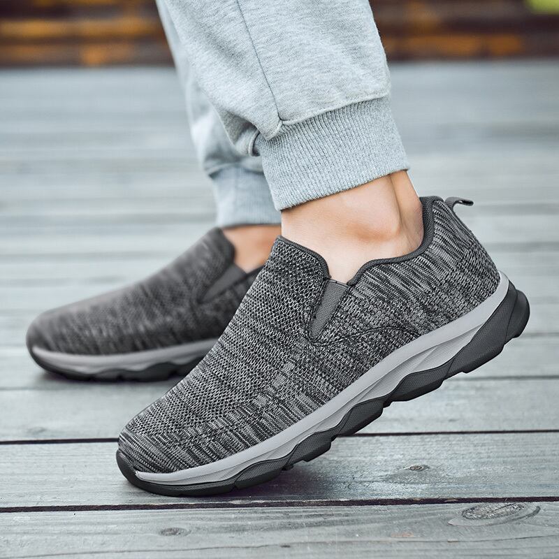 【新作】【送料無料】 女性用軽量アウトドアシューズ、秋の通気性とソフトなプルオンメンズシューズ、女性の中年および高齢者 靴 オータム 秋物 10b477167029370