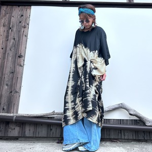 渋めカラータイダイ染めワンピース