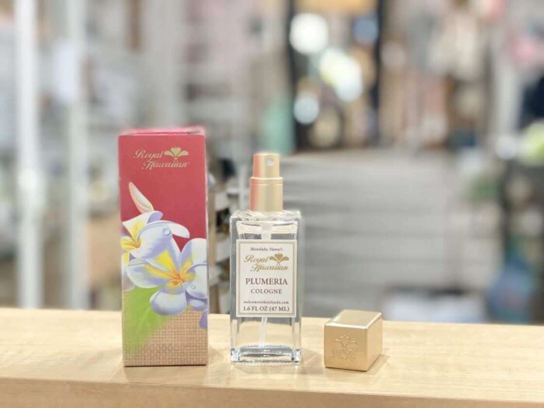 Royal Hawaiian】 plumeria 47ml 1.6oz Perfume ロイヤルハワイアン 