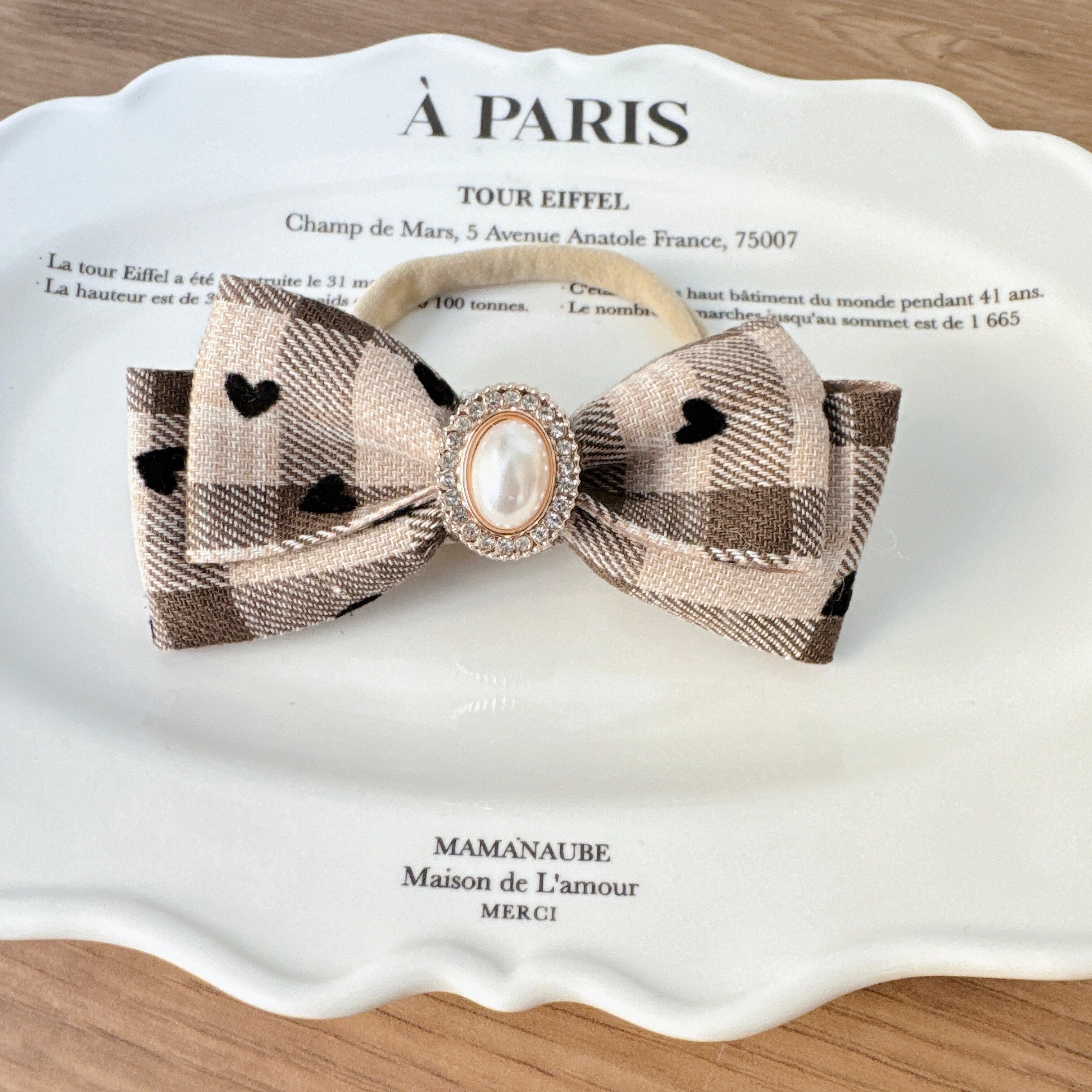 ベージュチェックパールビジュリボンヘアバンド(後ろ支え付き)