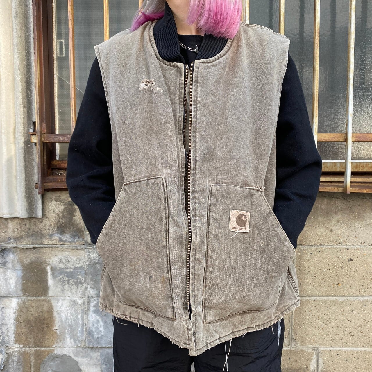 美品　carhartt  ダックベスト　XL  キルティング　バンドカラー