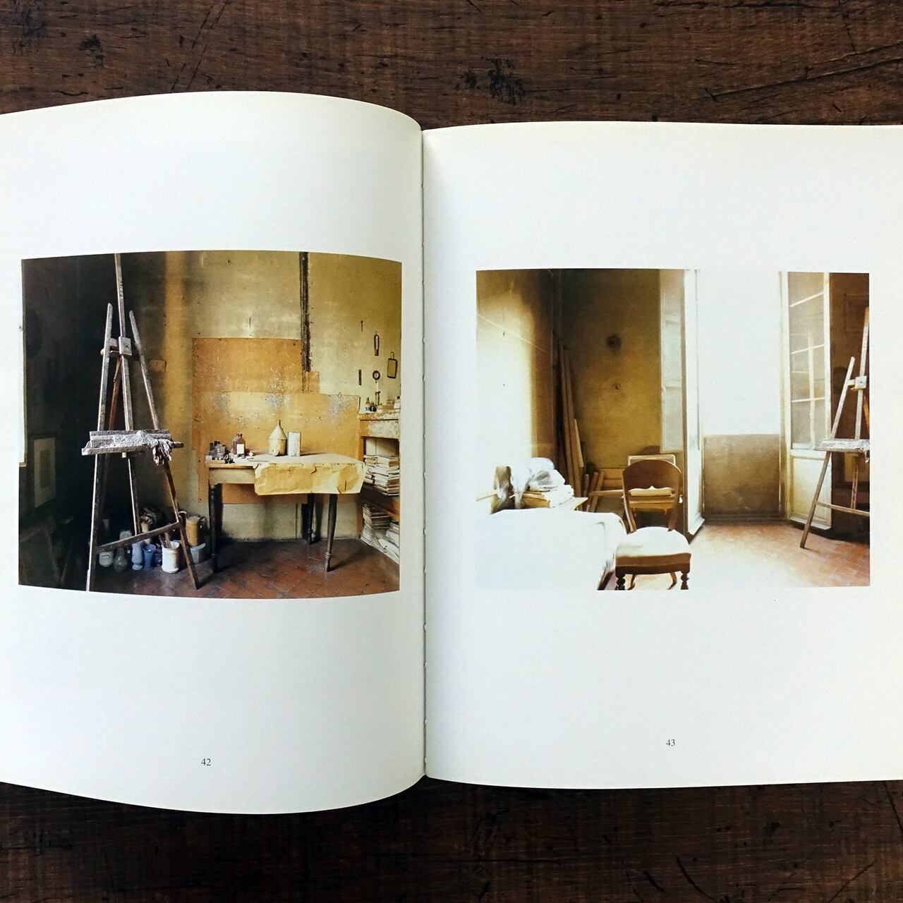 Atelier MORANDI LUIGI GHIRRI | タイムカプセル