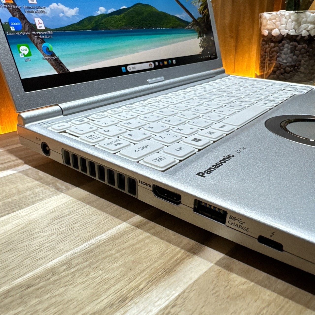 \ 公式ショップ限定価格❣️/ 最新モデル《超軽量》Let's note SV1 Core i5 第11世代 メモリ16GB SSD256GB ノートパソコン 安心サポート&3ヶ月保証付き