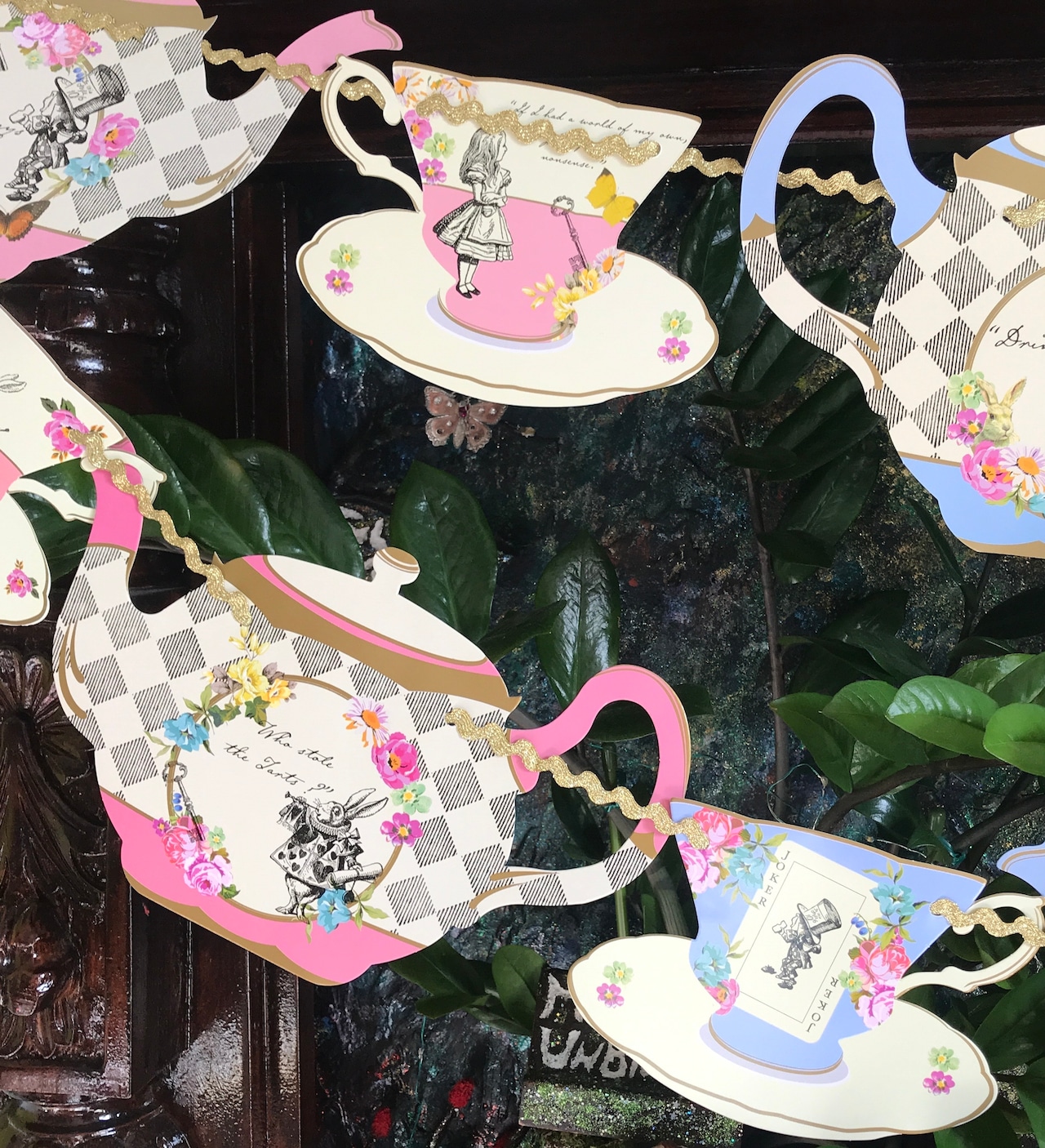 『不思議の国のアリス』 (トーキングテーブル) ティーポット ペーパーバンティング　ガーランド イギリスより　お茶会　Tea Party 飾りの画像16