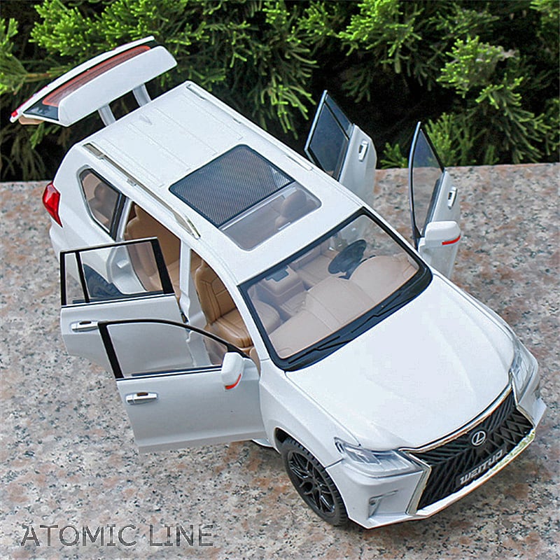 ライト・サウンド有】レクサスLX570 プルバックミニカー ホワイト