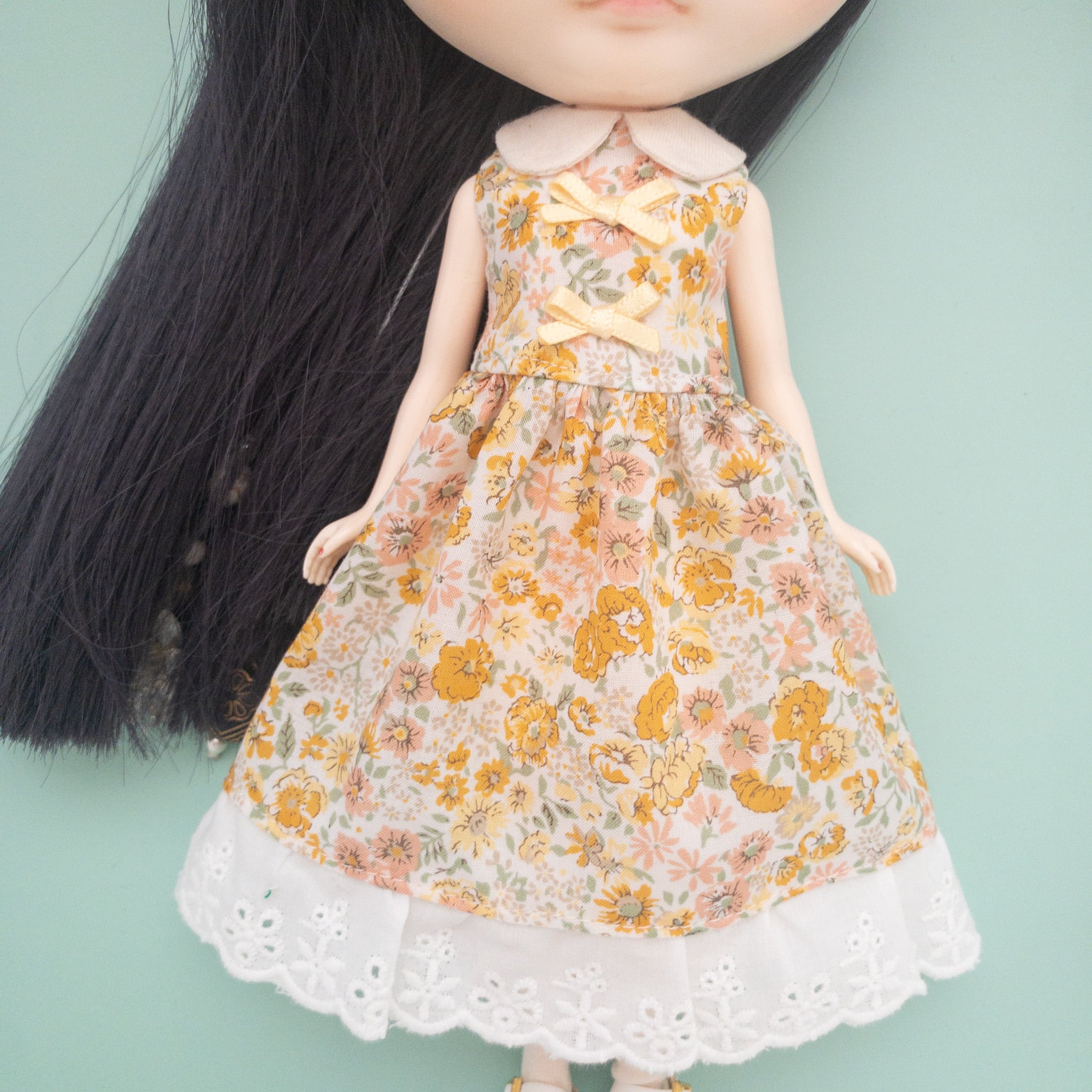 夏色ワンピース服（黄色花柄白レース）リカちゃんネオブライス  