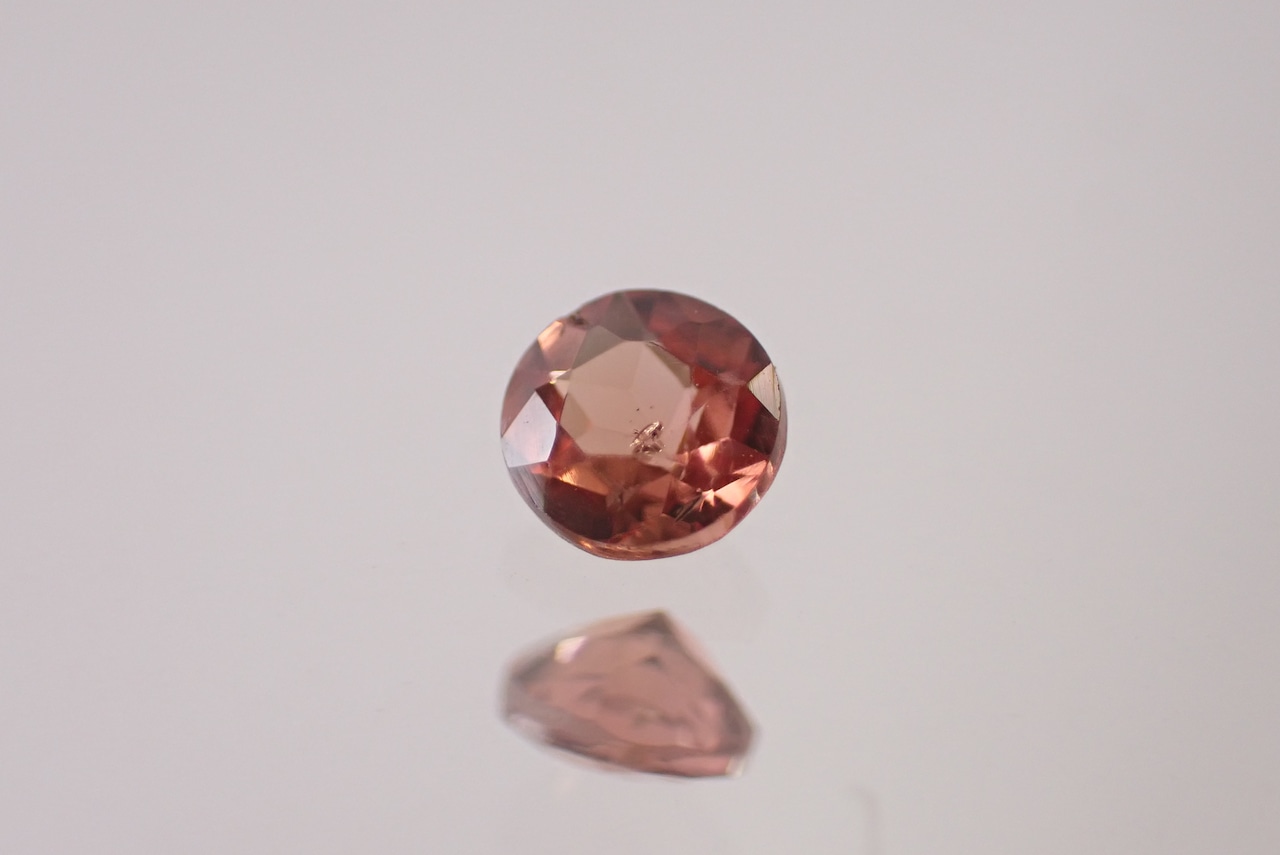 ガーネット(簡易ソーティング付)　0.430ct　[D9-134]
