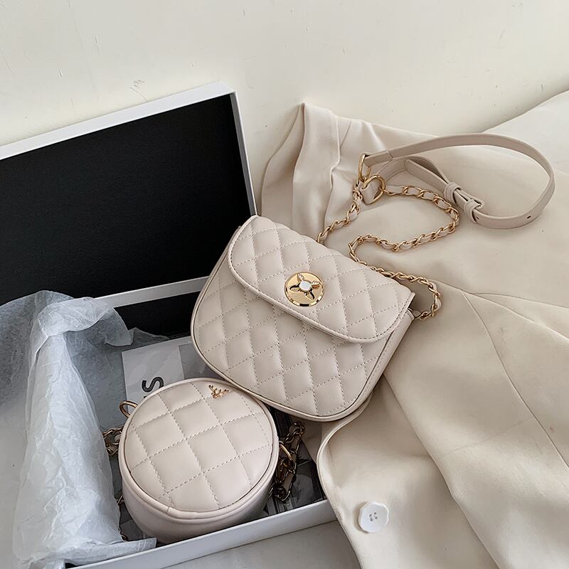 品質の小さなバッグダイヤチェーンクロスボディバッグワイルドインスネットレッドスクエアバッグの女性2020ニューウェーブバージョン Tiancai_Wing_Bag4678513