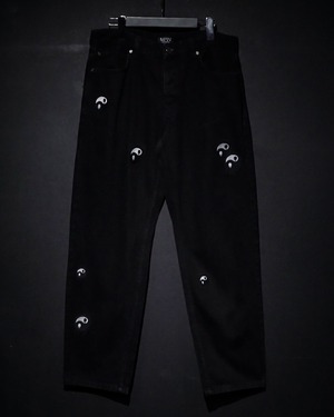 【WEAPON VINTAGE】"陰陽" Embroidery Loose Black Baggy Denim Pants