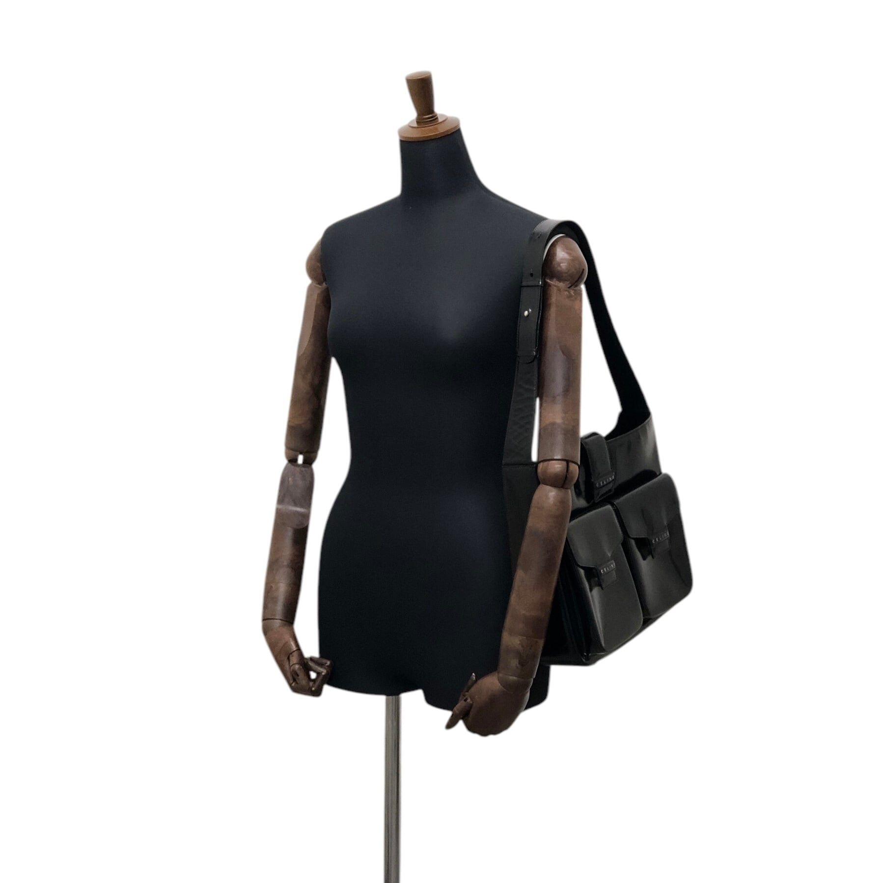 CELINE セリーヌ ショルダーバッグ ブラック ロゴ バックル エナメル