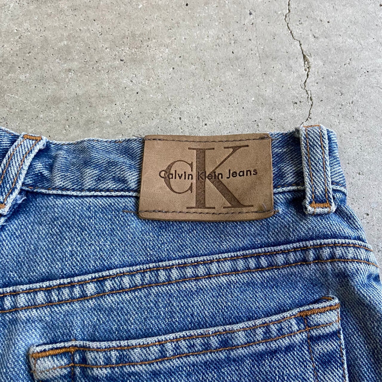 90年代 90s Calvin Klein Jeans カルバンクライン ジーンズ テーパード デニムパンツ ヴィンテージ ハイウエスト  レディースM相当 古着【デニムパンツ】【CS2211-40】 | cave 古着屋【公式】古着通販サイト