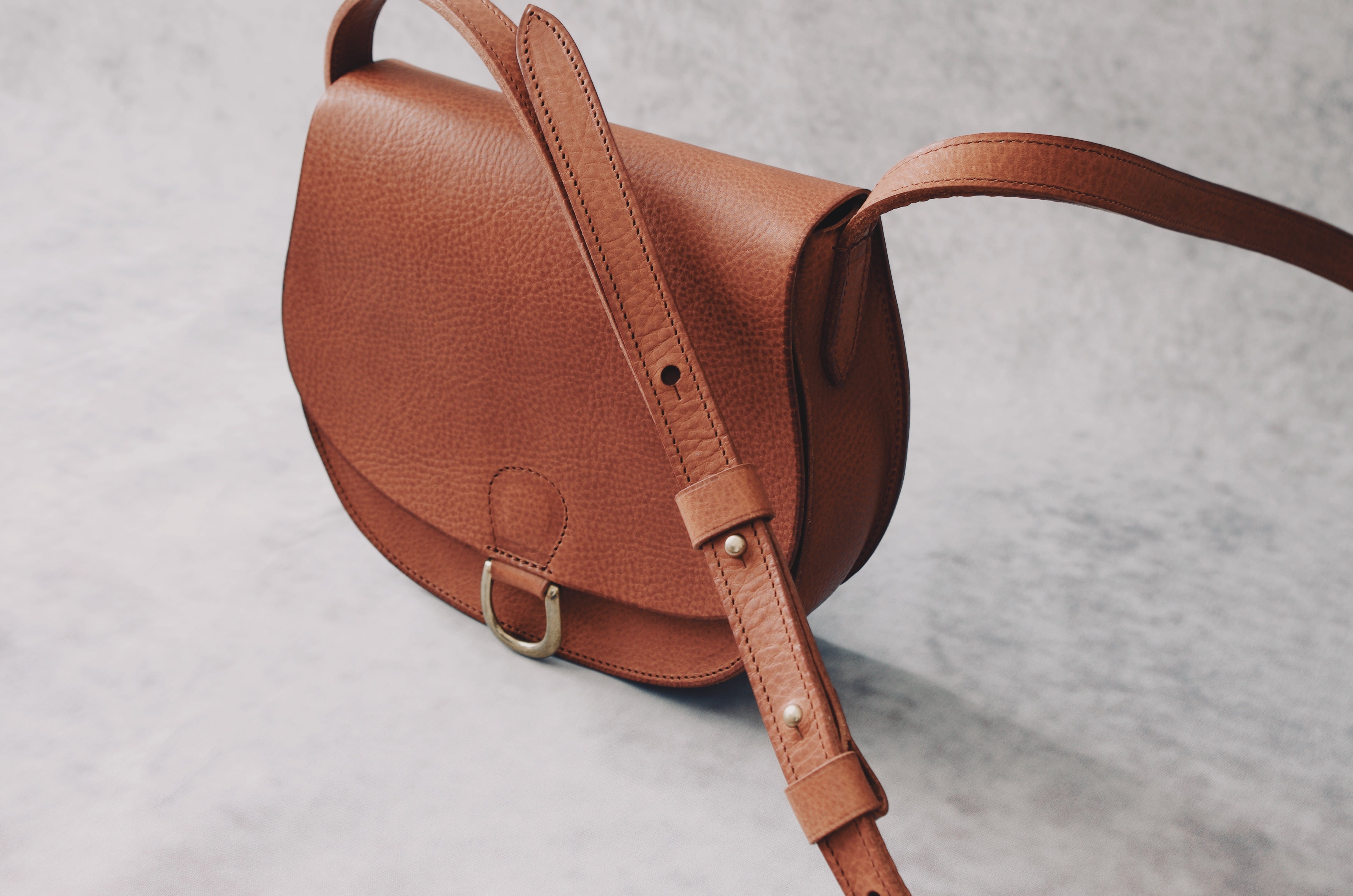 ラウンドショルダーバッグ】ショルダーバッグ 斜め掛け 肩掛け ミニ