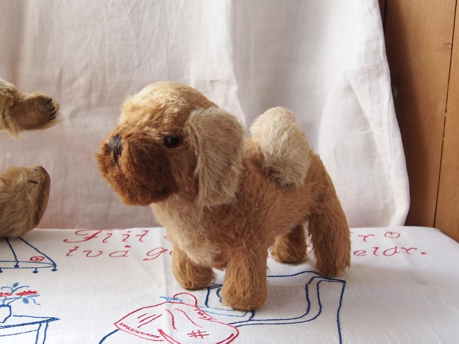 イギリスアンティーク犬ぬいぐるみ イギリスアンティーク 犬のぬいぐるみ | Bonny Bee