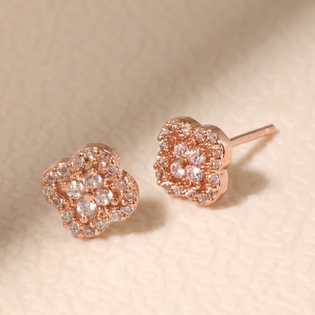 ハッピークローバーミニ ピアス