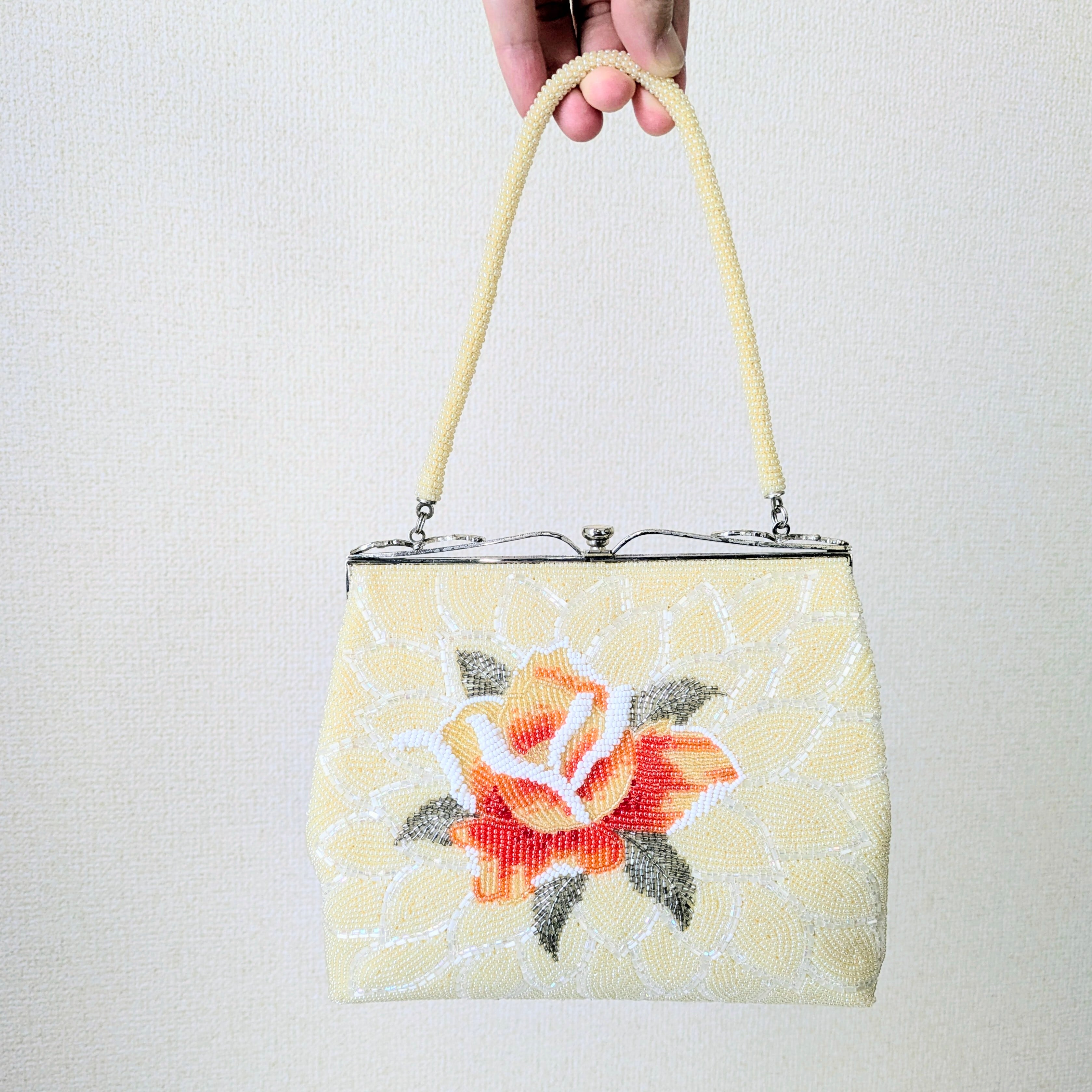 エジプト柄 ビーズバッグ クラッチバッグ Vintage】ビーズ刺繍バッグ 玉子色 薔薇柄 パーティーバッグ クラッチ