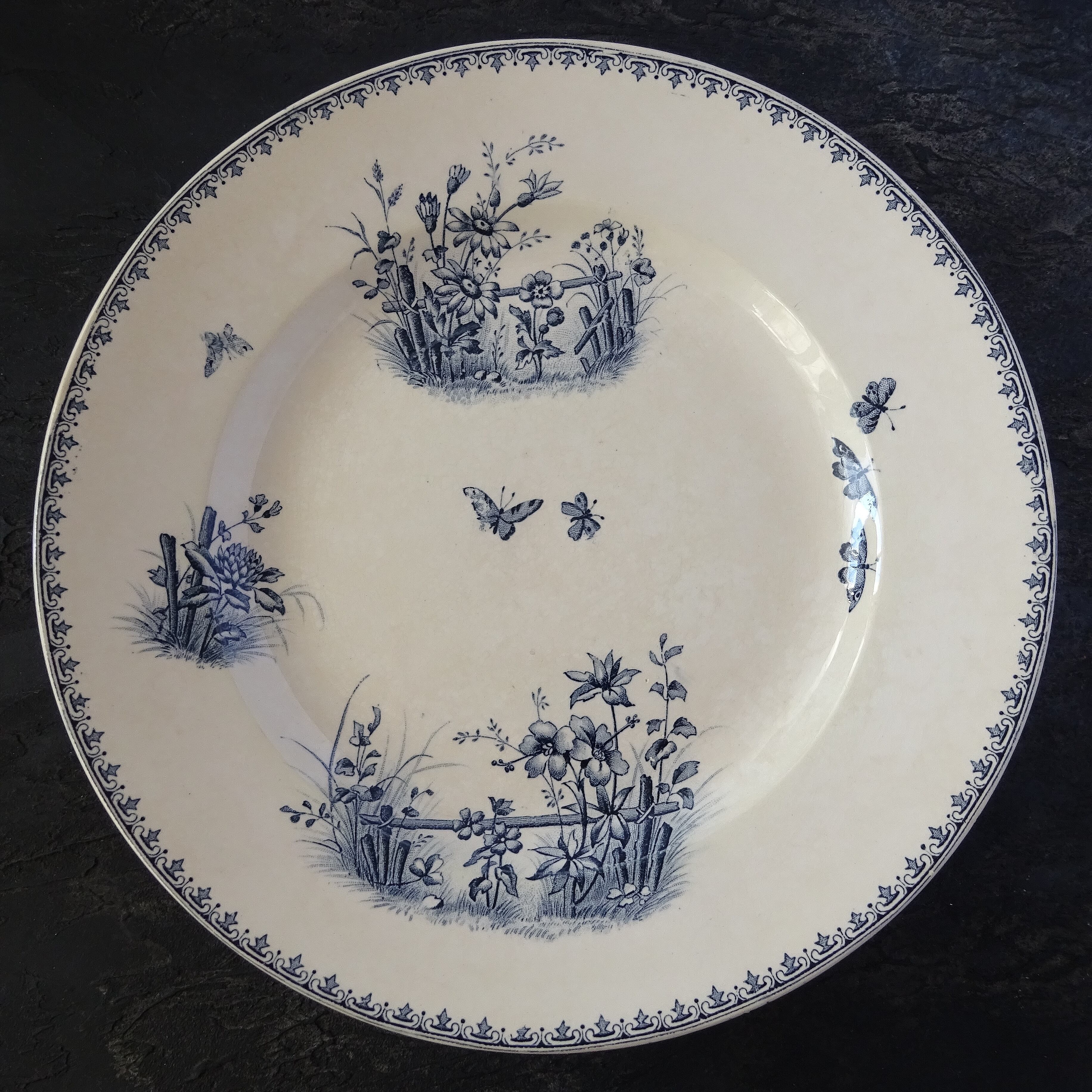 DIGOIN SARREGUEMINES  modèle《TSARINE》grand plat rond