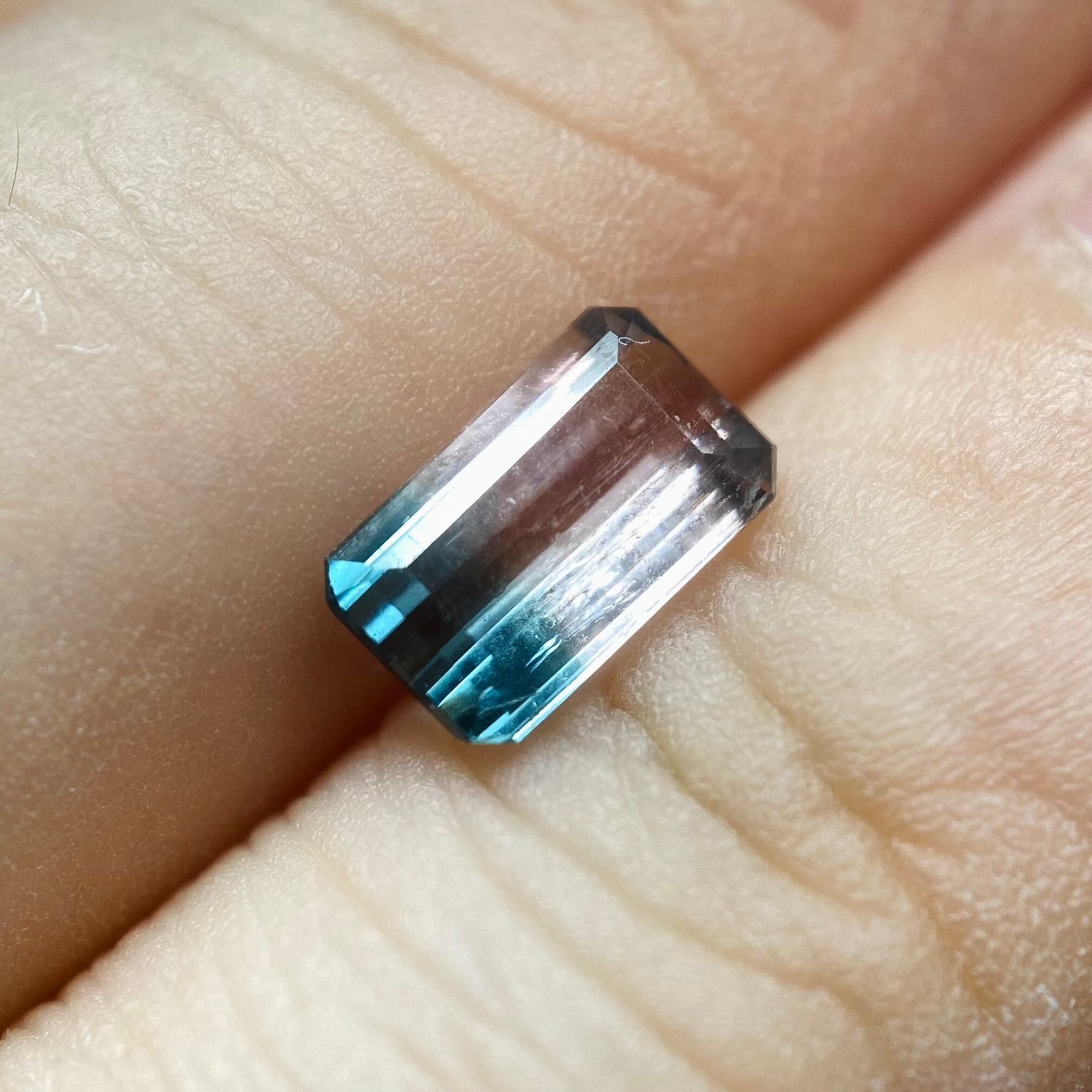 桜と海　トルマリン