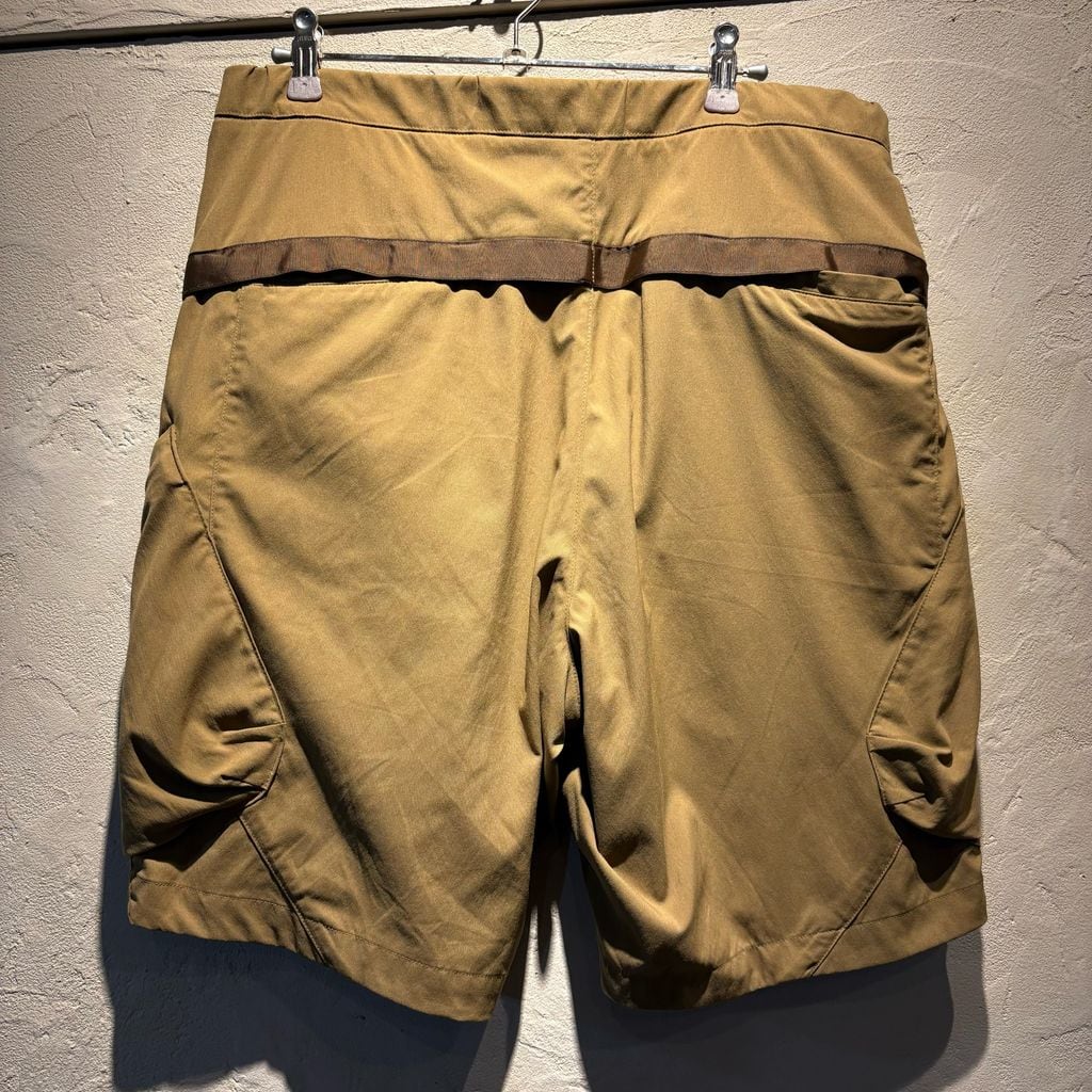 国内正規品　ACRONYM SP29-M ハーフパンツ　アクロニウム ACRONYM アクロニウム Half Pants ハーフパンツ SP29-M ブラウン