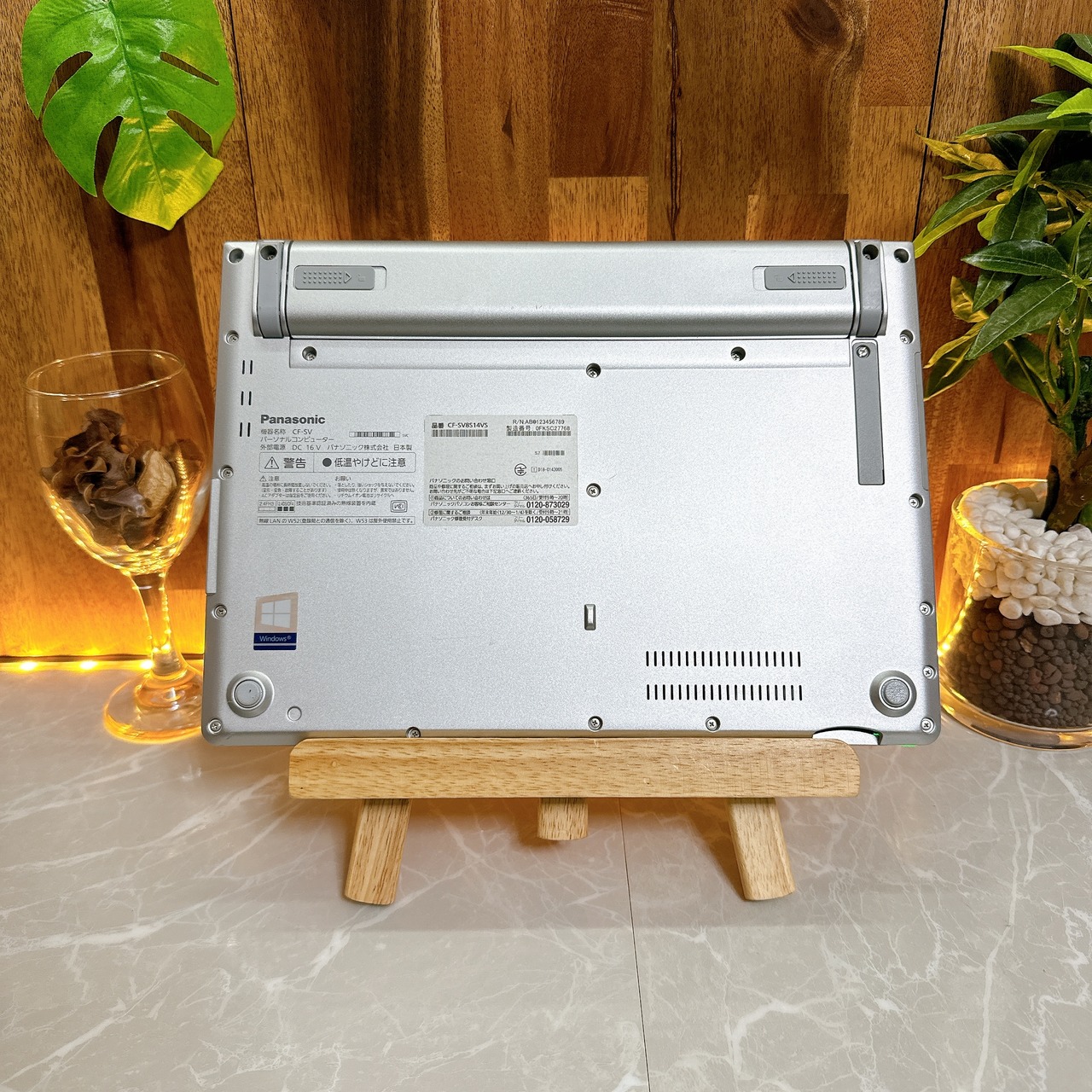 おすすめ/Panasonic Let's note SV8/高スペックモデル/最高峰Corei7搭載/軽量ノートパソコン