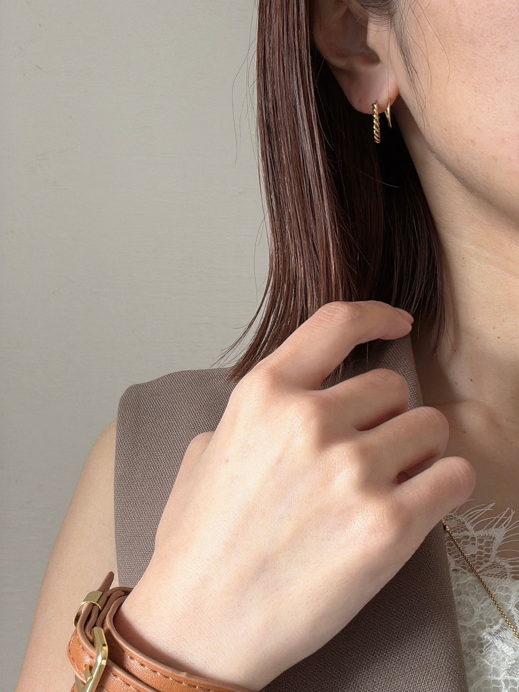ネジリツイストピアス | joie