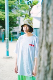 座半寝一 半袖 白