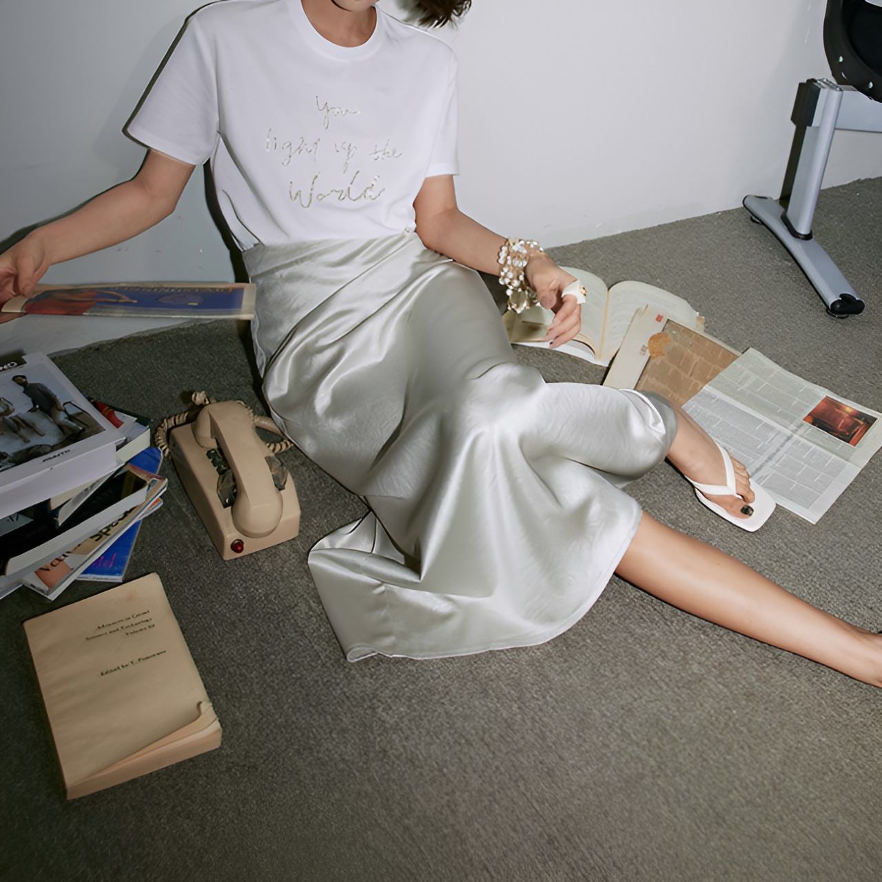 Blogger style gray line skirt【H00035】