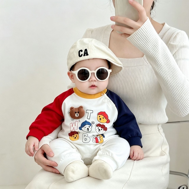 【BABY】カラーバリクマプリントロンパース