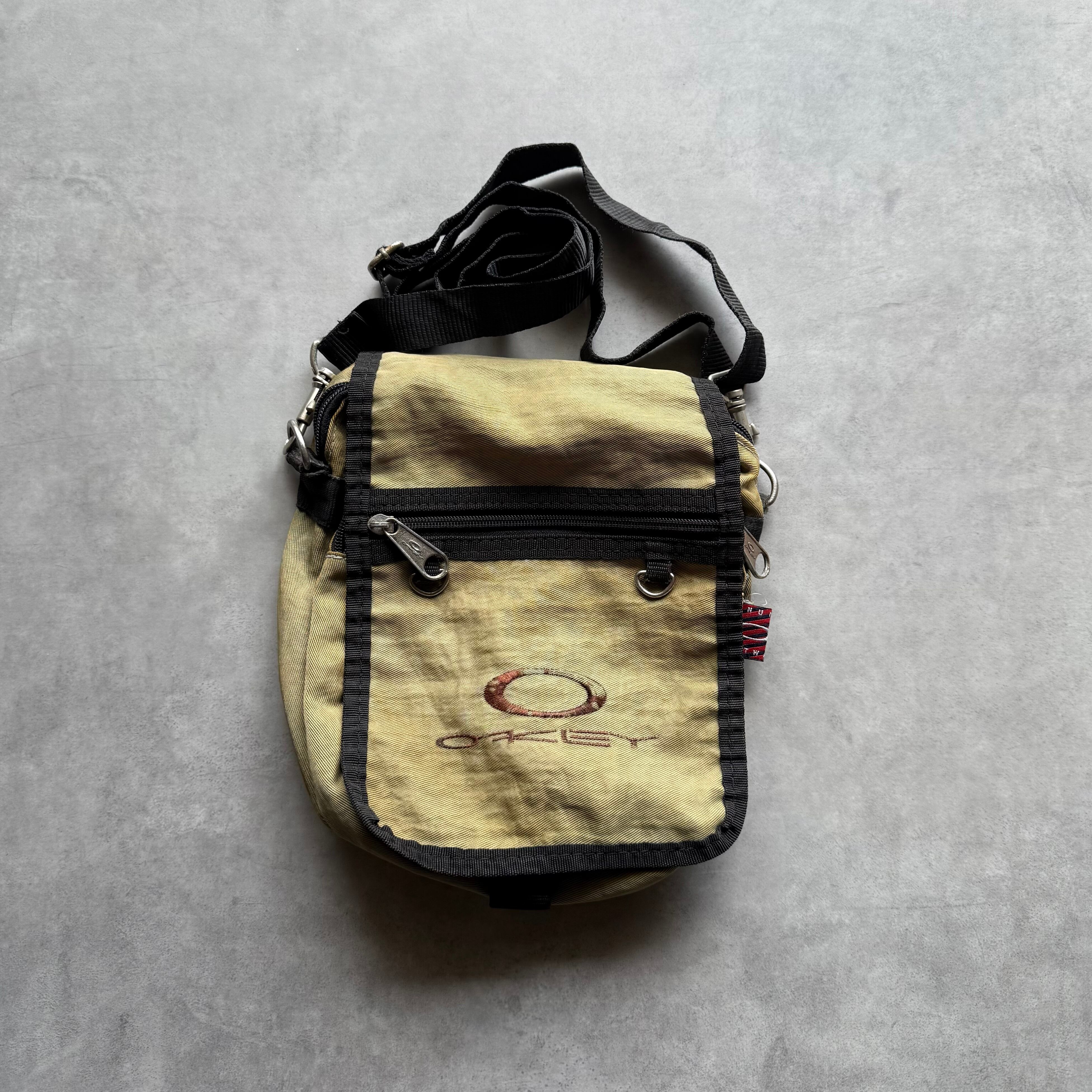90's Oakley Shoulder Bag Genuine “O” Software