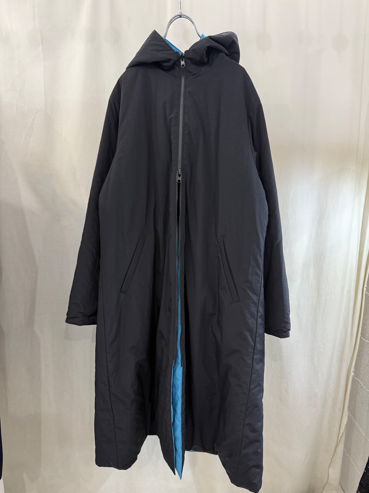 "WHOWHAT" reversible padded coat