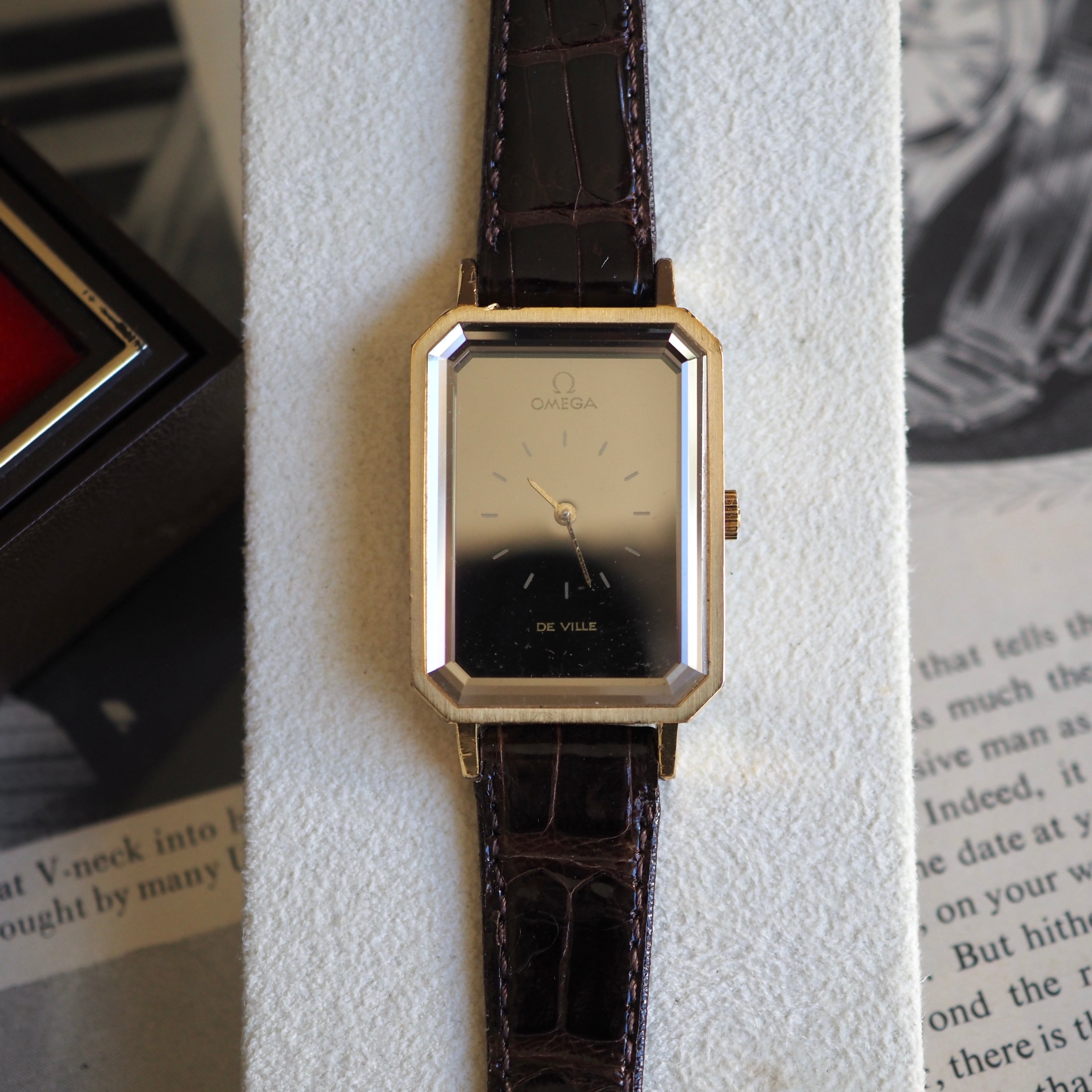 超希少 OMEGA グリマデザイン ミラー文字盤 エメラルドライン ドレス