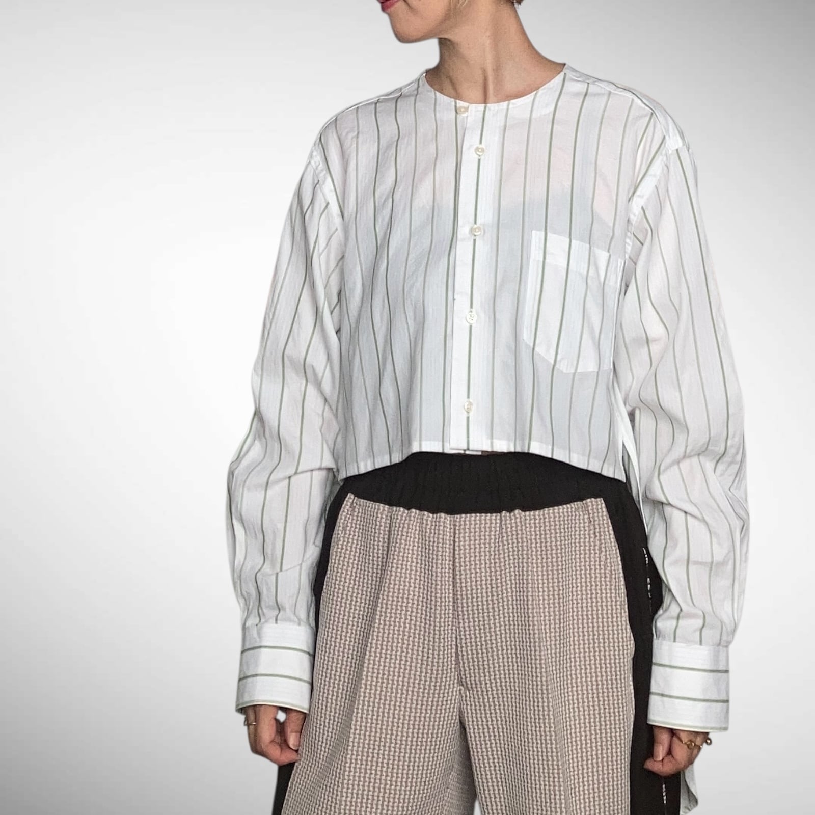 ZOZOTTE フロントショート丈 長袖シャツ/グリーン系ストライプ柄/古着リメイク/1点物