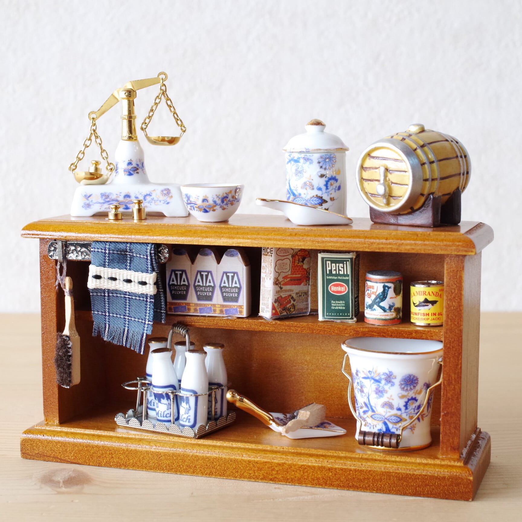 次回入荷予定あり】アルビスブラン はしご人形 | 木のおもちゃ専門店