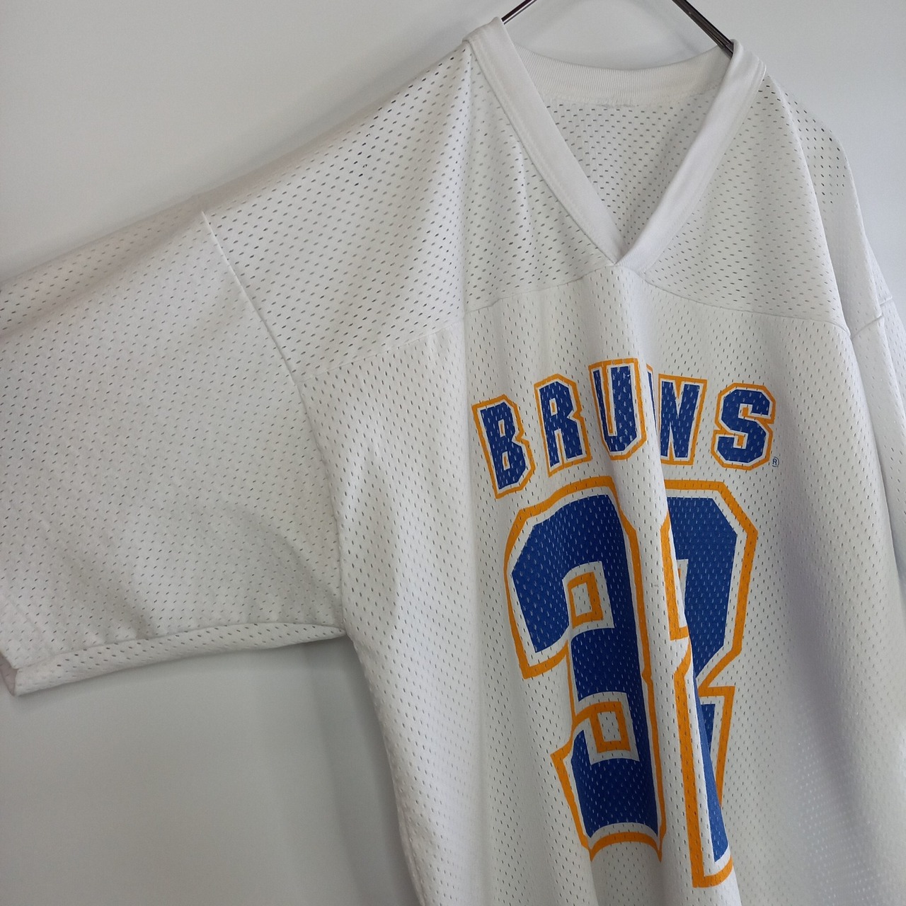 アメリカ製　NHL　BRUINS　ホッケーシャツ　ゲームシャツ　メッシュ　白