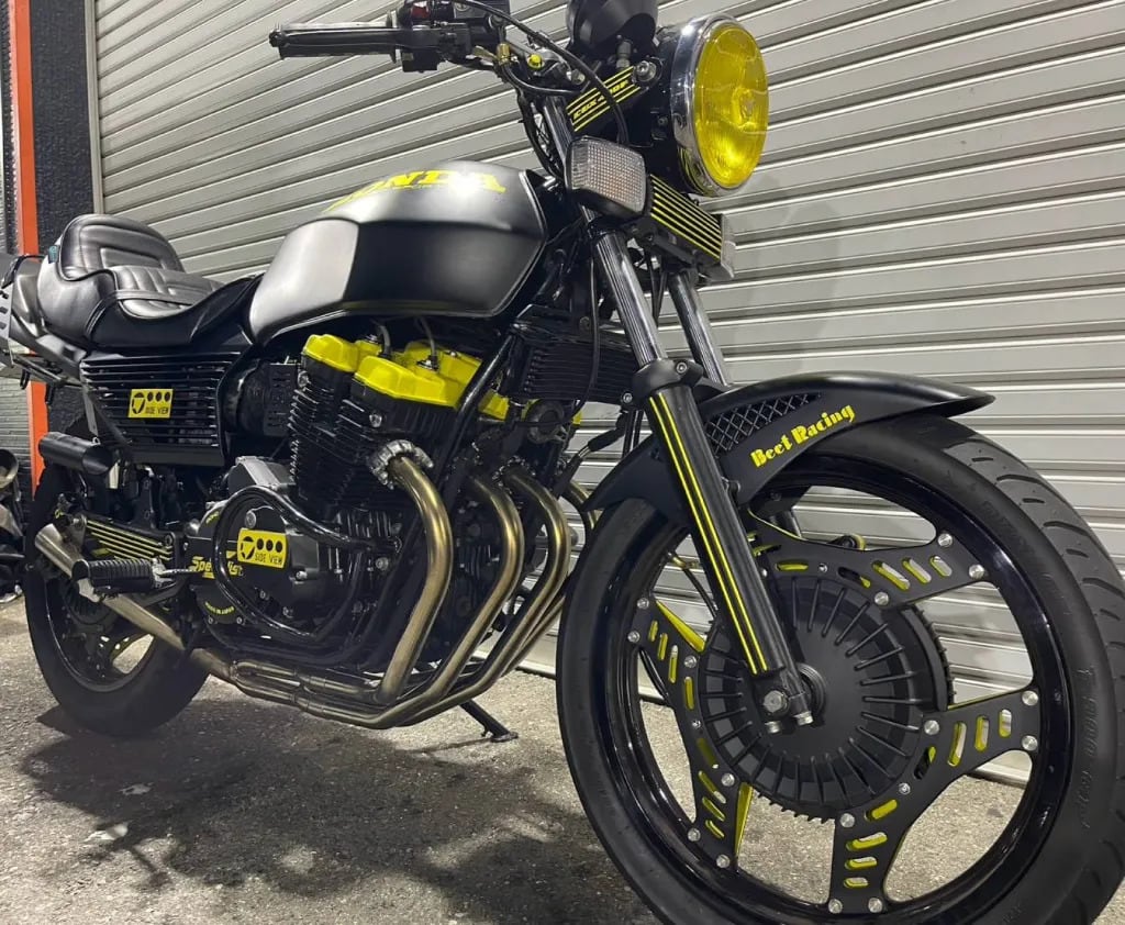 マフラー | REDSTAGE WILDBOARsp