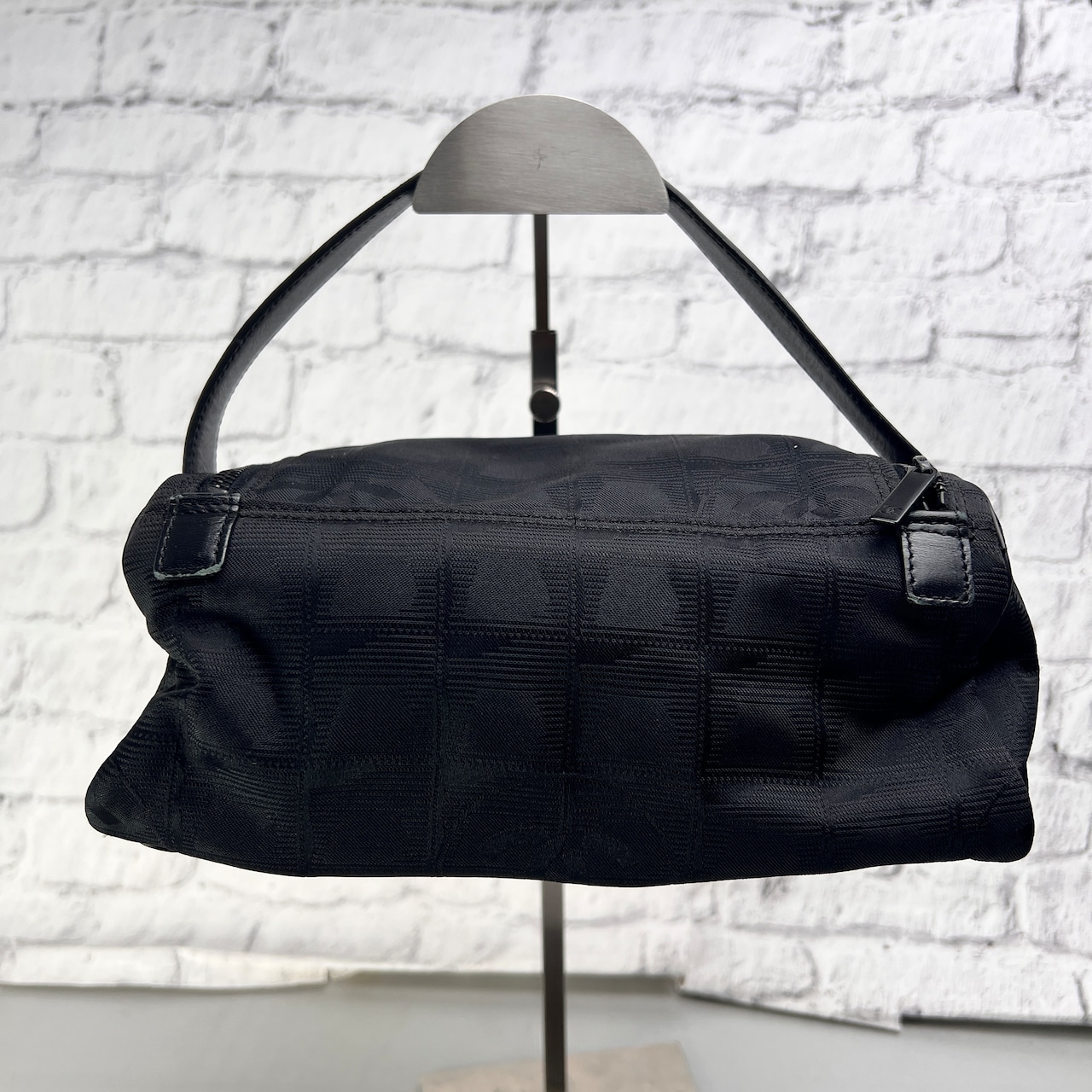 CHANEL シャネル ニュートラベルライン ココマーク ナイロン ハンドバッグ 黒 A-13408