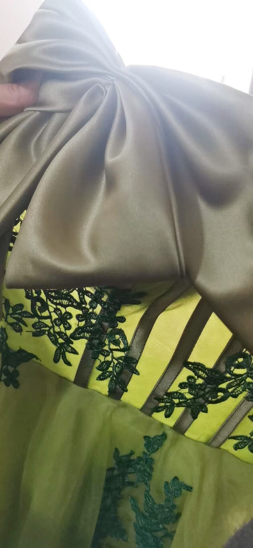 大好評中！抹茶色カラードレス 上質オーガンジー 美しいリボン  